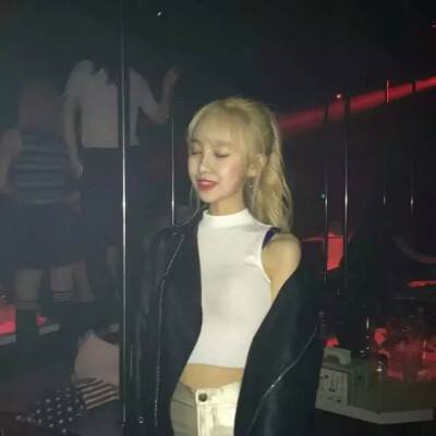 凹凸世界九游版下载